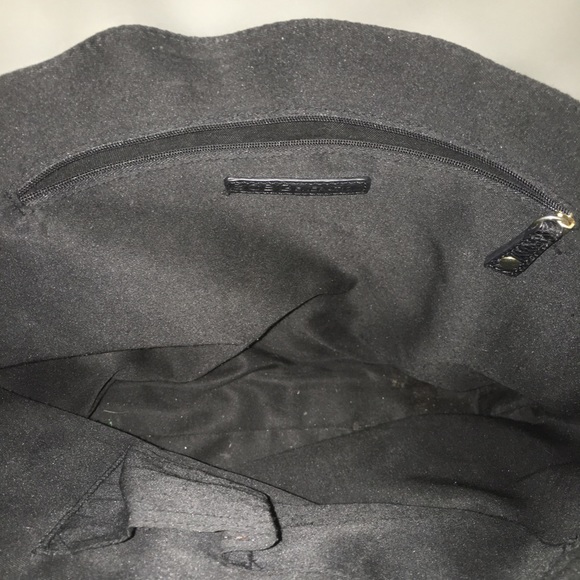 BCBG bucket purse - Picture 4 of 6